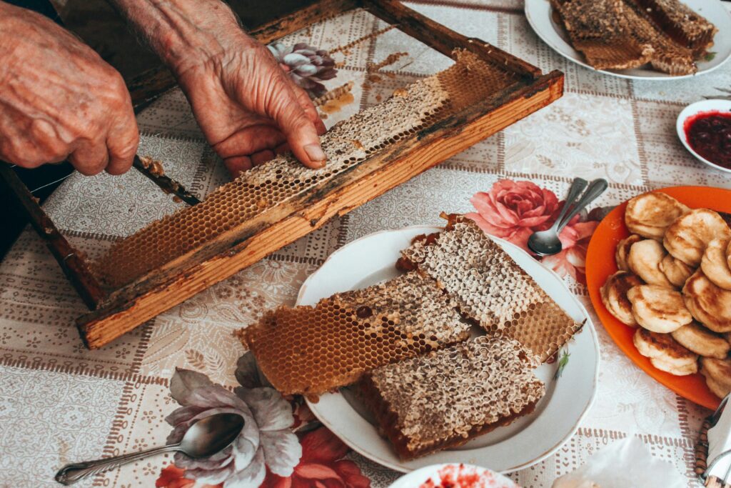 Crafting Identity Through Android Widgets and Customization